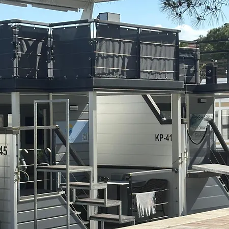 Floating House - Sea *